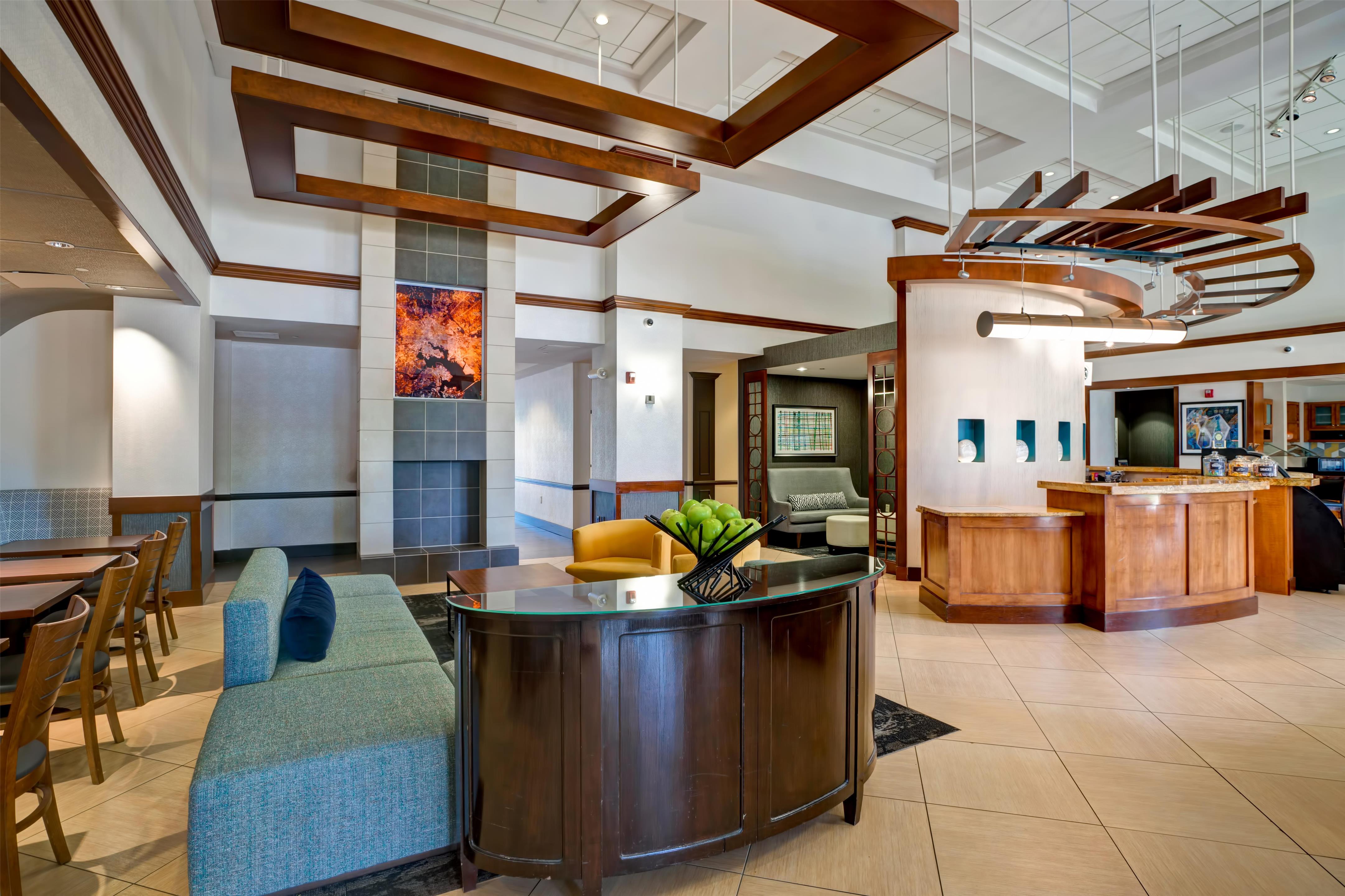 Lobby | Hyatt Place Baltimore/BWI Airport