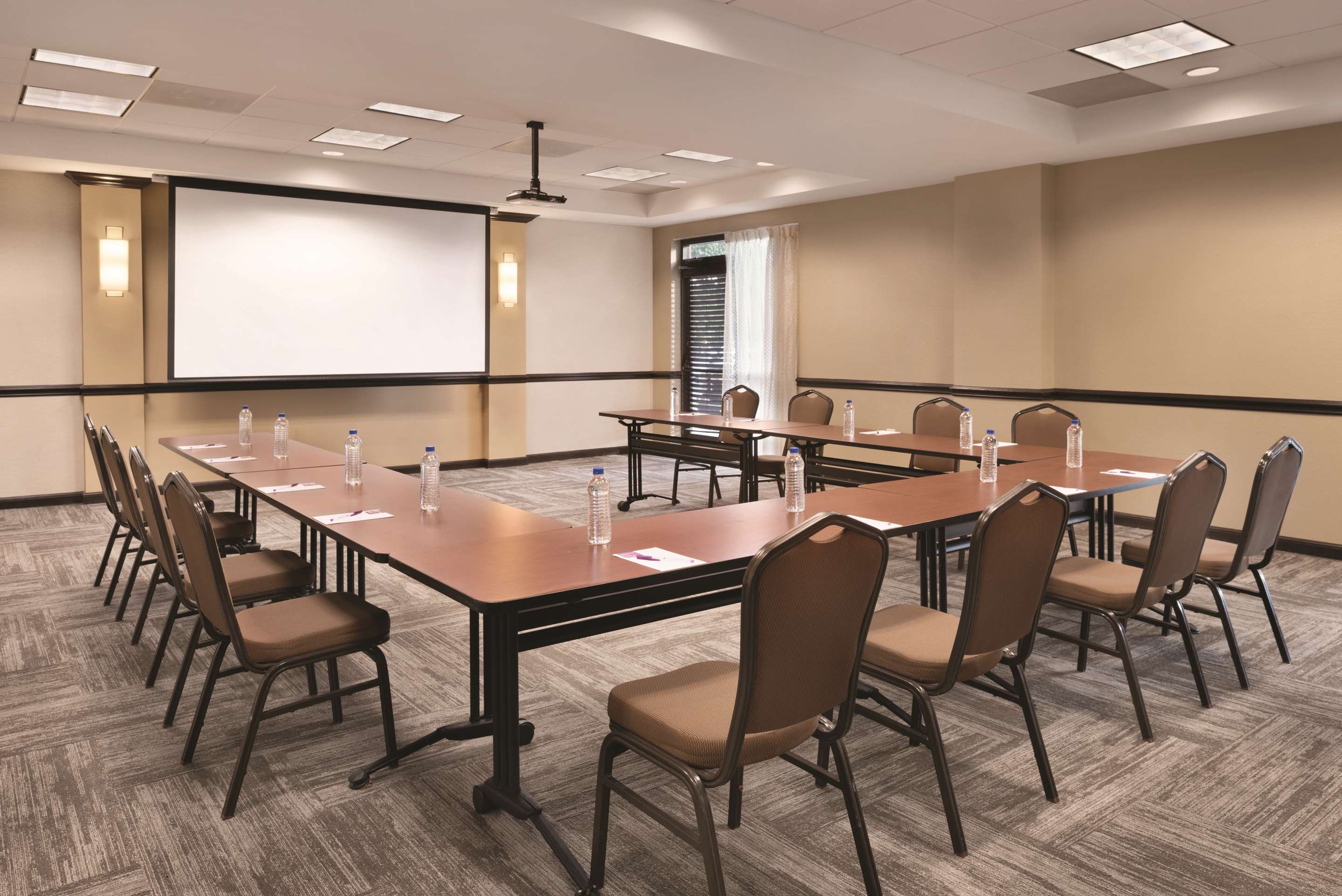 Meeting Room | Hyatt Place Chicago/Hoffman Estates
