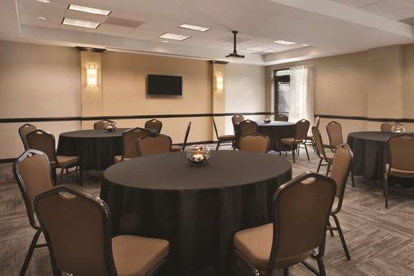  - Hyatt Place Hotel Hoffman Estates - I-90, Exit 62