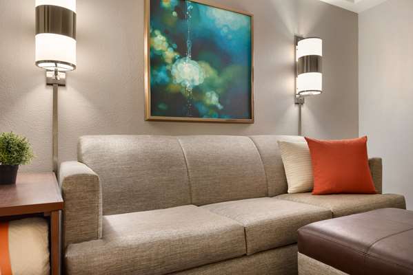  - Hyatt Place Hotel Schaumburg