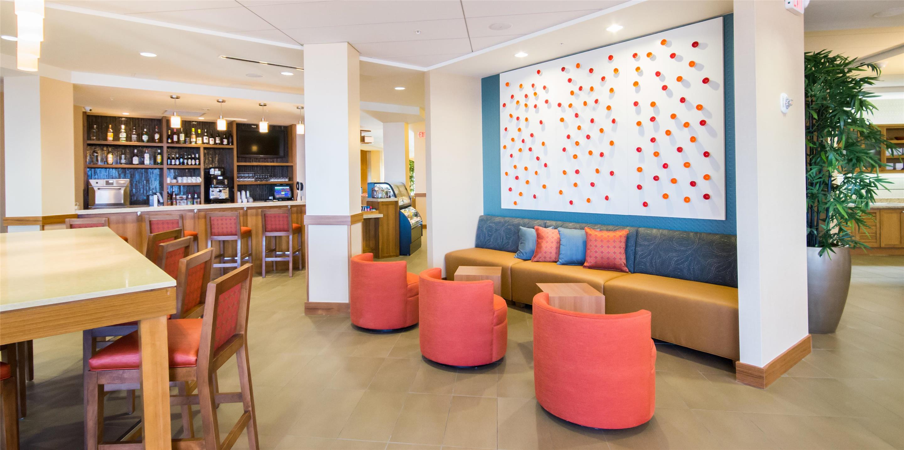 Bar Lounge | Hyatt Place Daytona Beach - Oceanfront