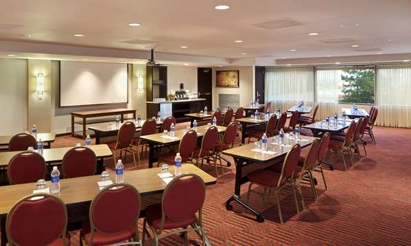  - Hyatt Place Hotel Cherry Creek Glendale - I-25, Exit 204