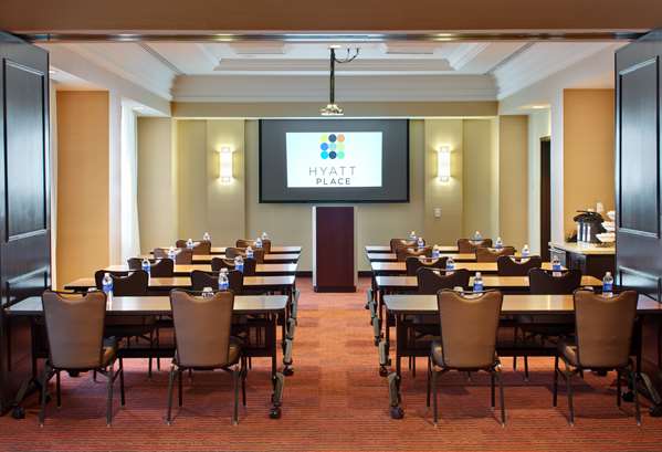  - Hyatt Place Hotel Cherry Creek Glendale - I-25, Exit 204