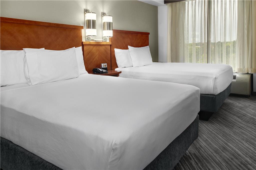 HYATT PLACE DETROIT LIVONIA-guestroom-Guest Room,On-Site.jpg