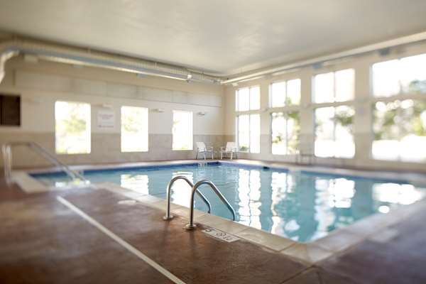 Pool - Hyatt Place Hotel Utica