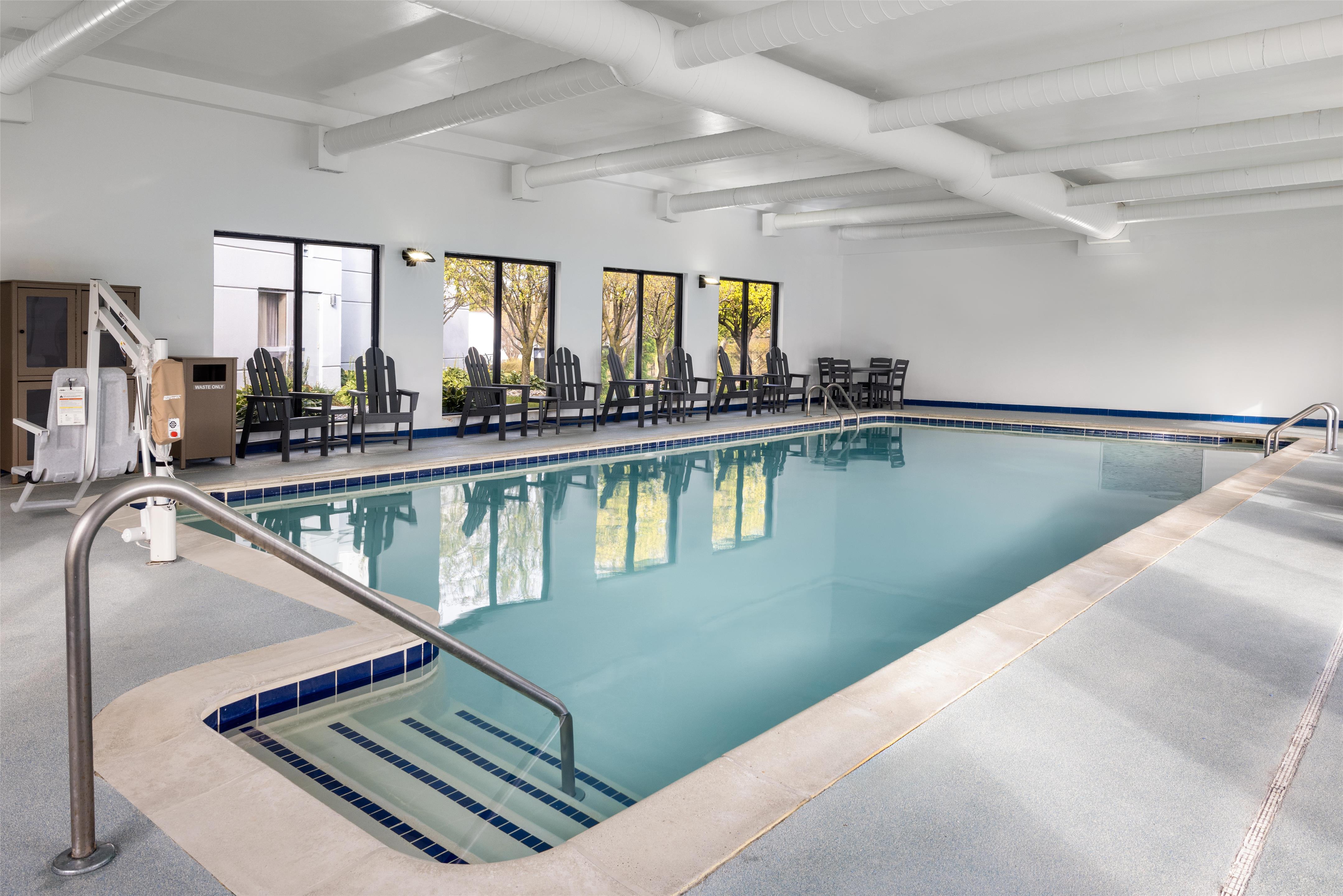 Pool | Hyatt Place Utica