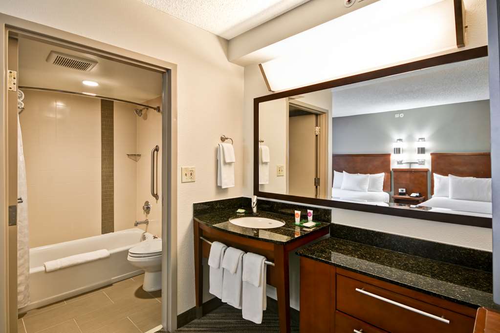 HYATT PLACE DALLAS GARLAND-guestroom-Guest Room,Bathroom,On-Site.jpg