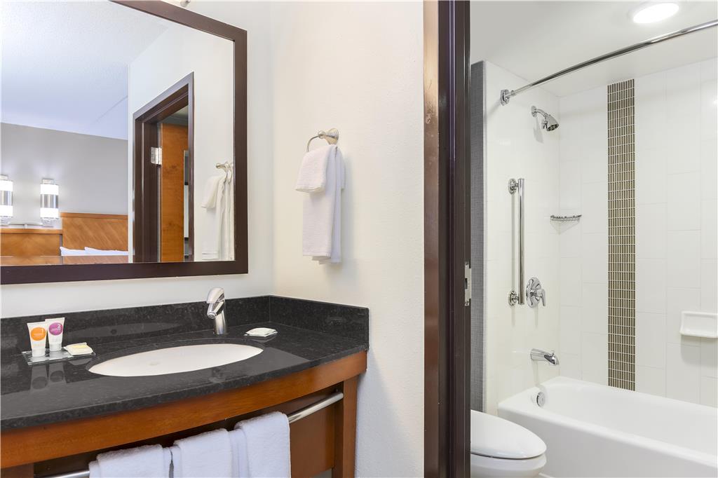 HYATT PLACE FORT WORTH HURST-guestroom-Guest Room,Bathroom,On-Site.jpg