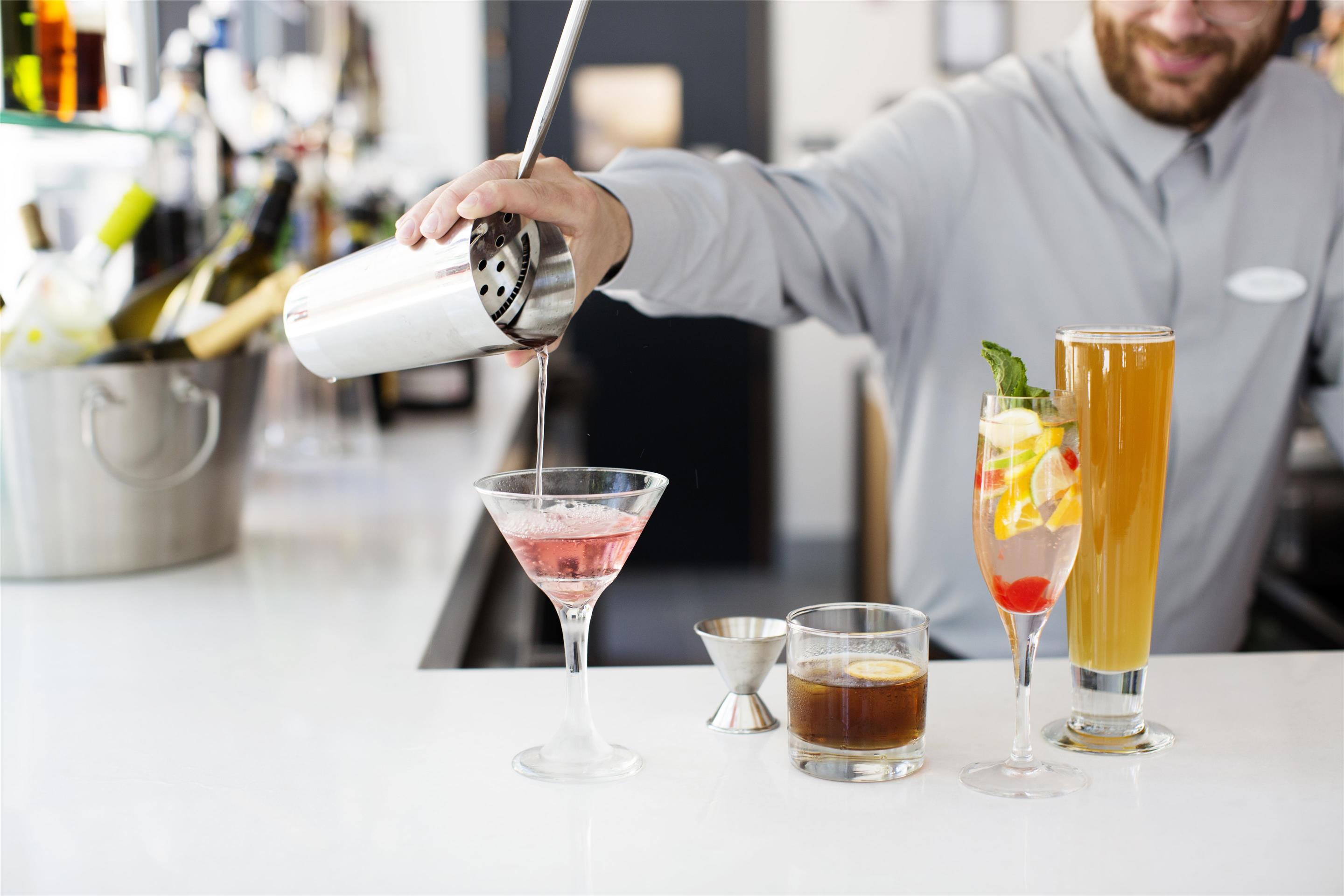 Bar Lounge | Hyatt Place Secaucus/Meadowlands