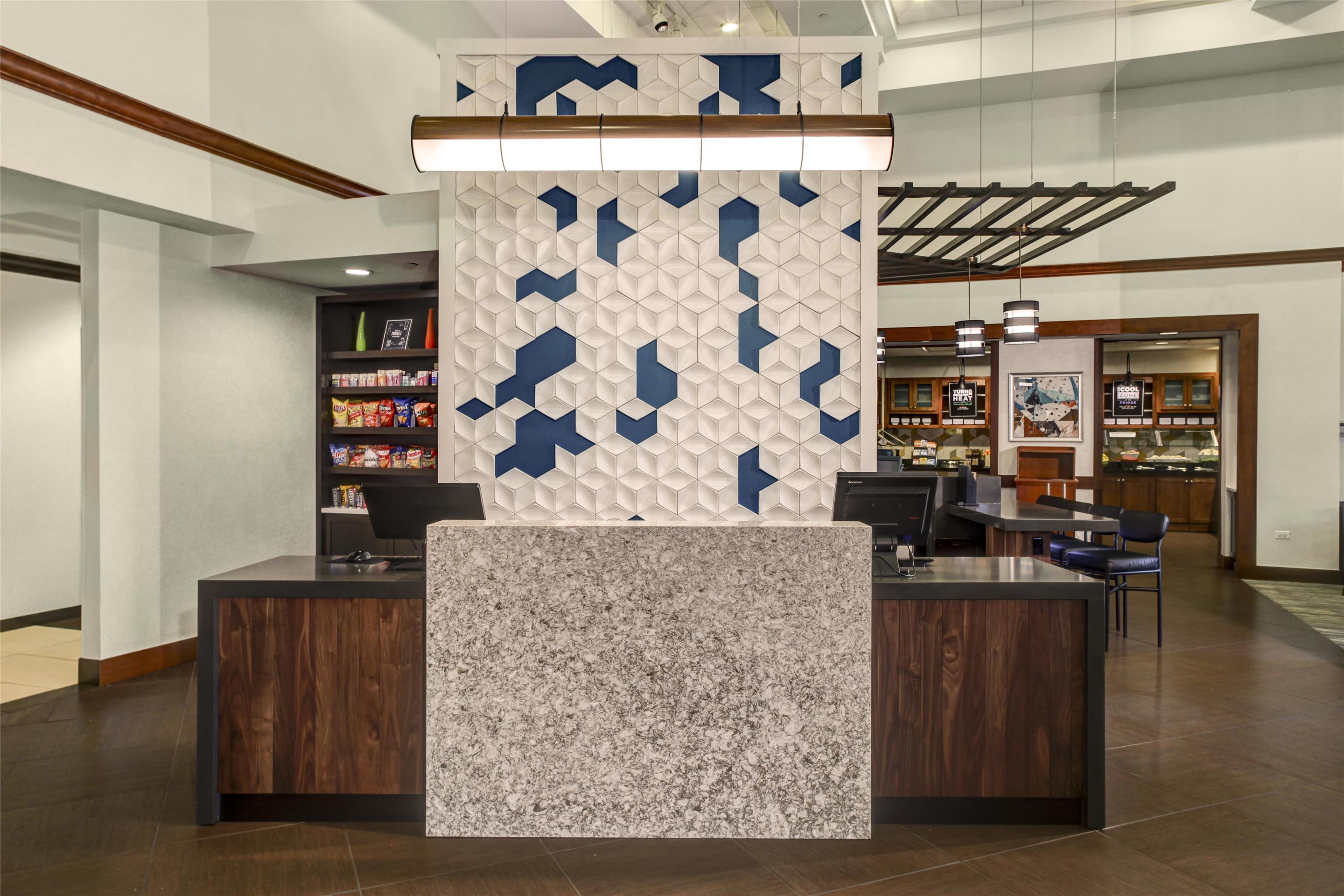 Lobby | Hyatt Place Secaucus/Meadowlands