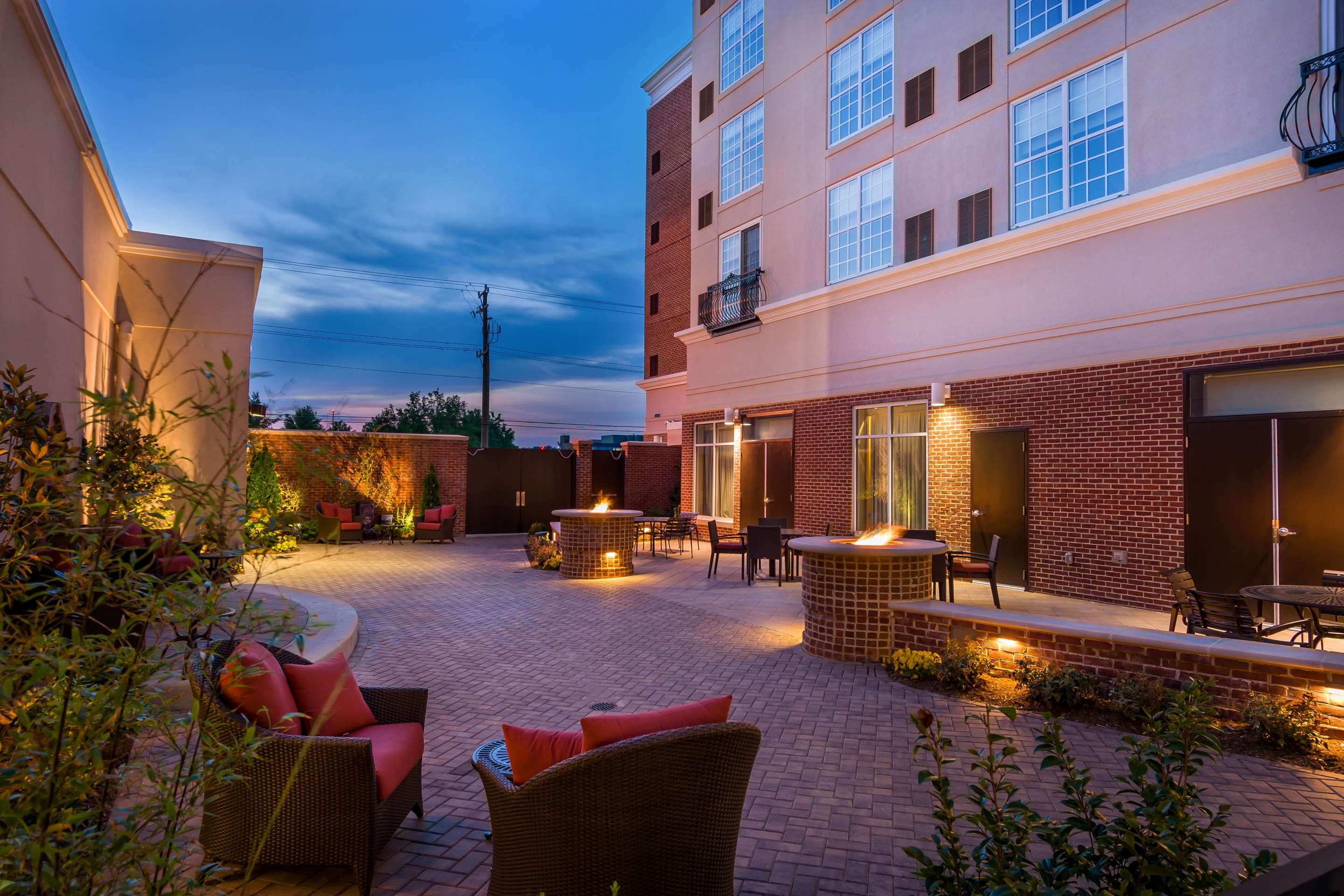 Patio Terrace | Hyatt Place Fredericksburg at Mary Washington