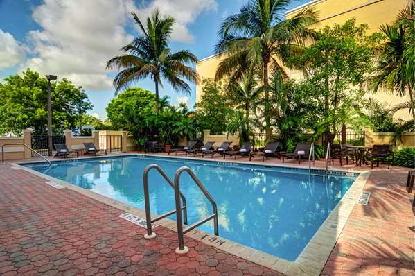 Pool - Hyatt Place Hotel Convention Center Fort Lauderdale