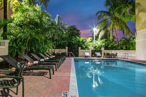 Pool - Hyatt Place Hotel Convention Center Fort Lauderdale
