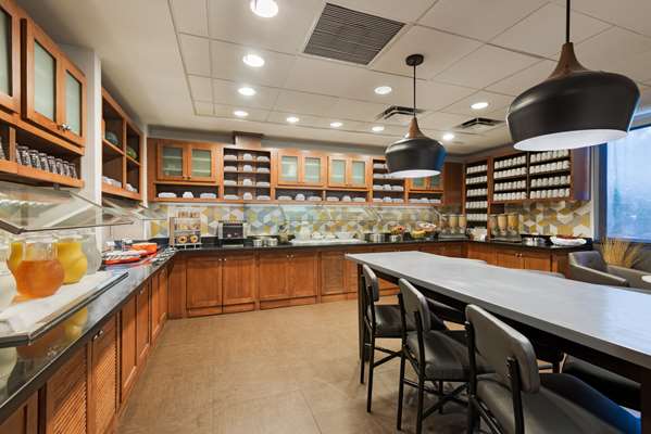 Amenities - Hyatt Place Hotel Plantation