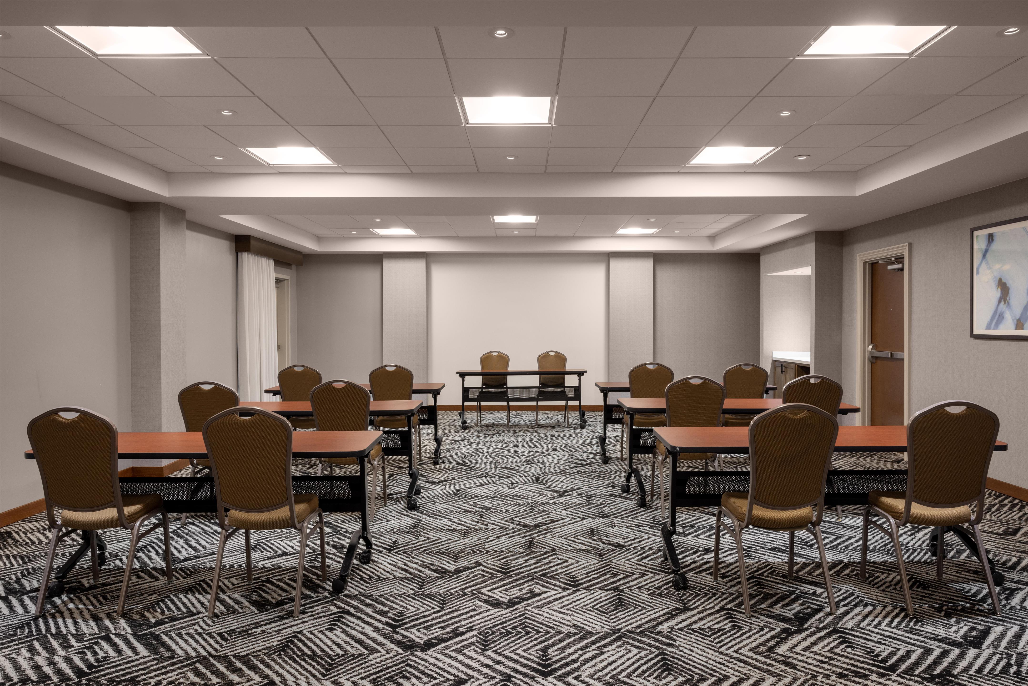 Meeting Room | Hyatt Place Sterling Dulles Airport North