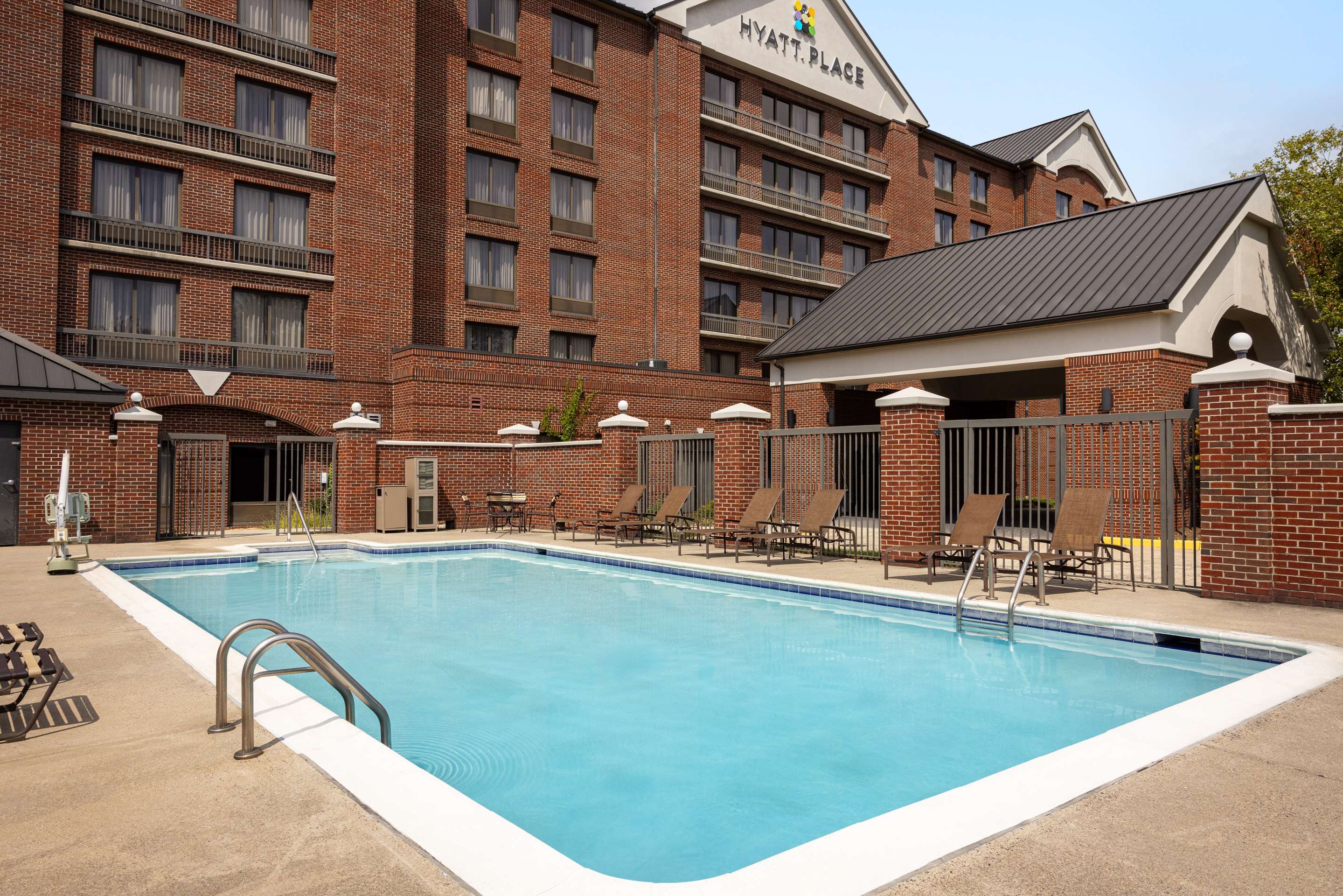 Pool | Hyatt Place Chantilly Dulles Airport-South