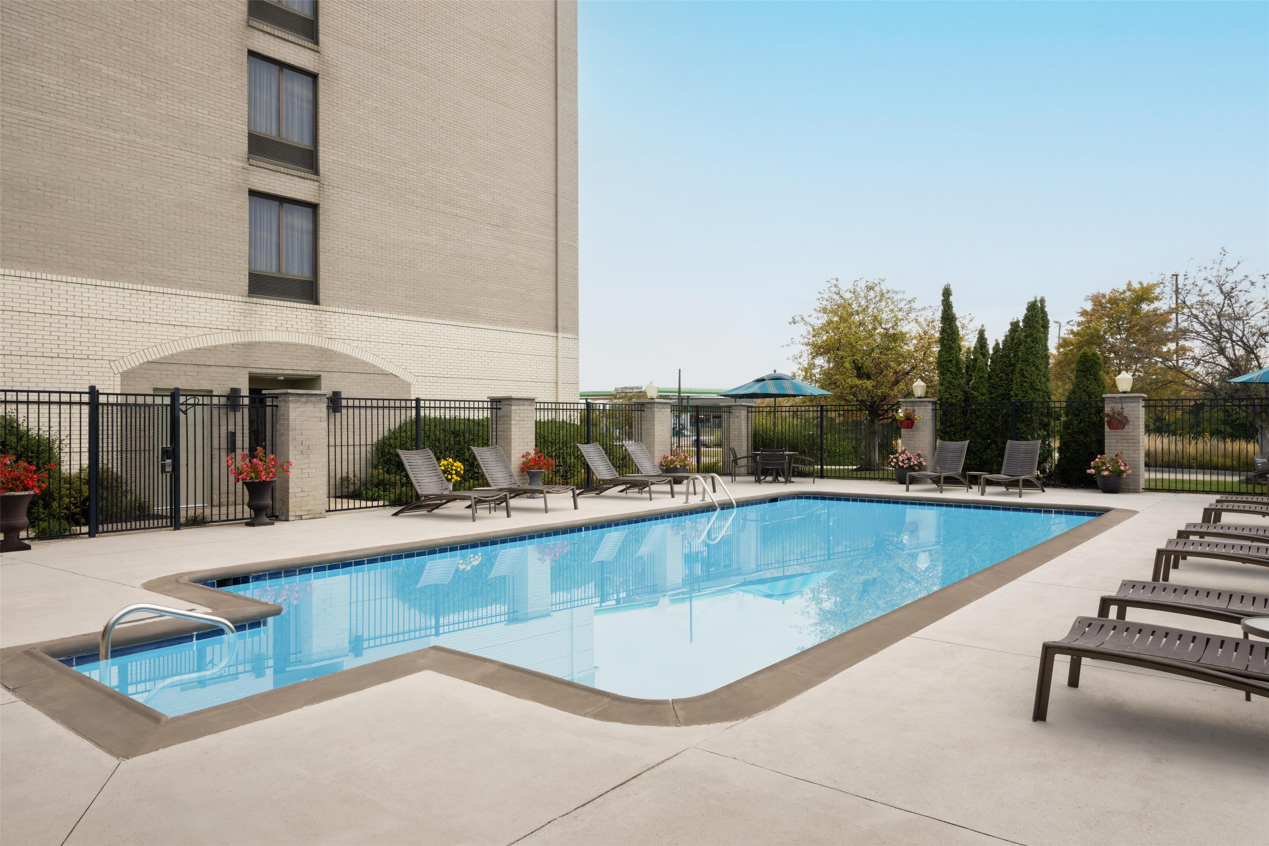 Pool | Hyatt Place Indianapolis Airport
