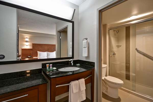  - Hyatt Place Hotel Airport Doral