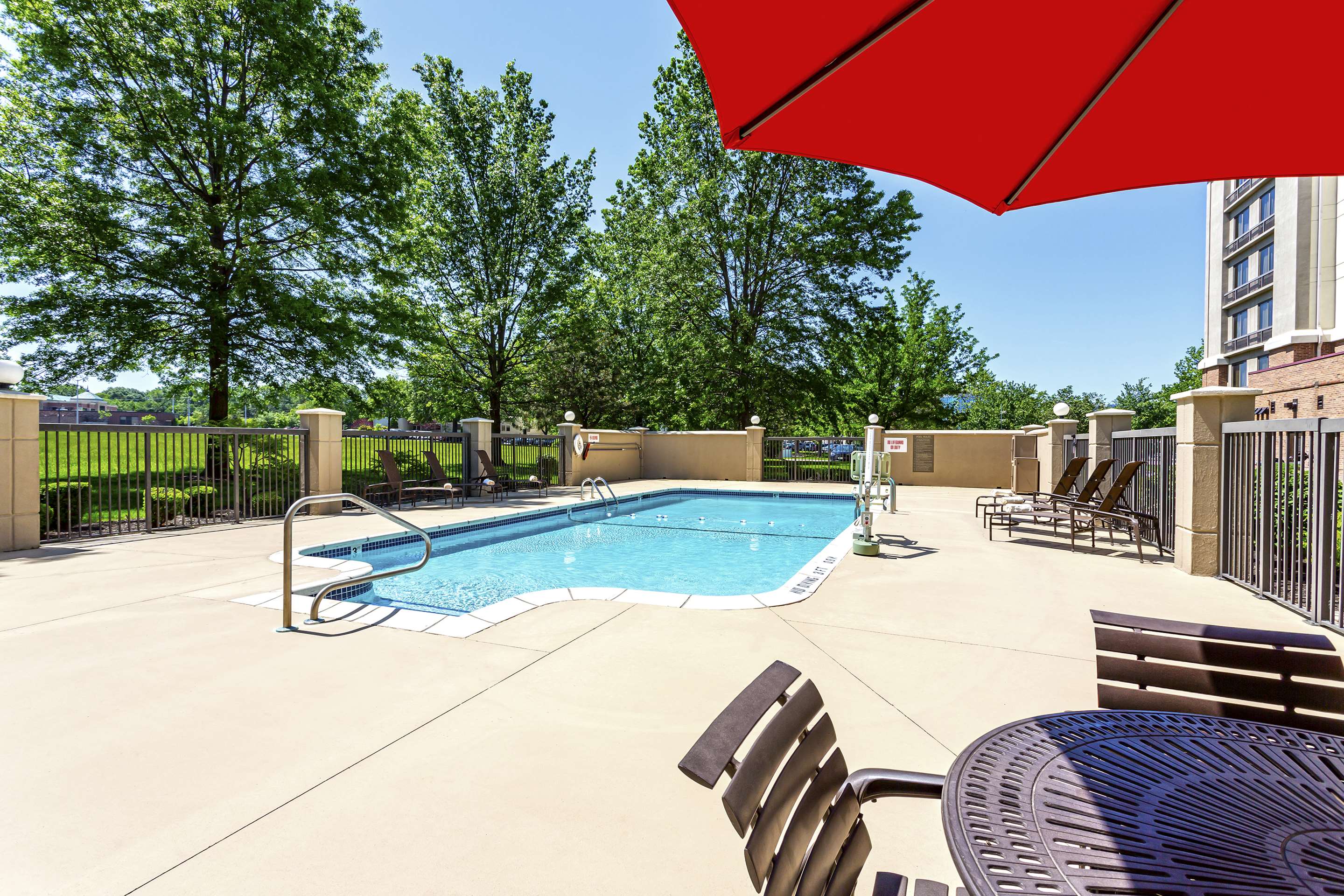 Pool | Hyatt Place Kansas City/Overland Park/Convention Center