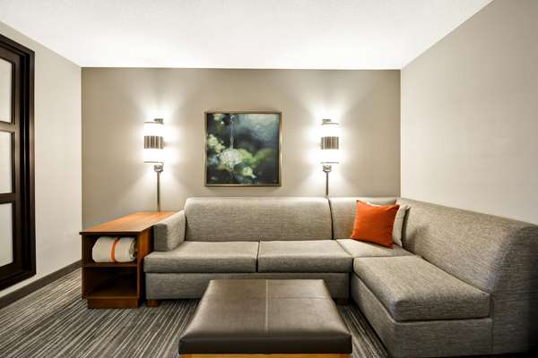  - Hyatt Place Hotel Overland Park