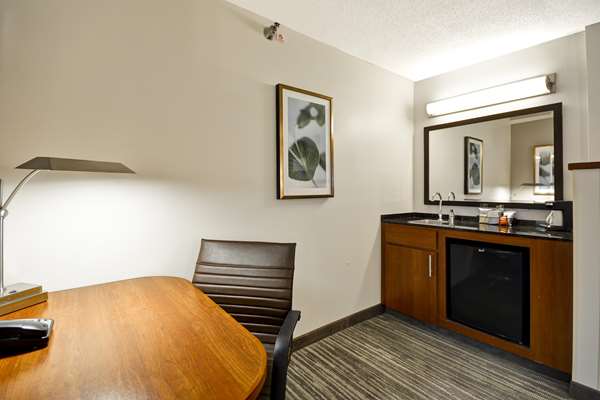 - Hyatt Place Hotel Overland Park