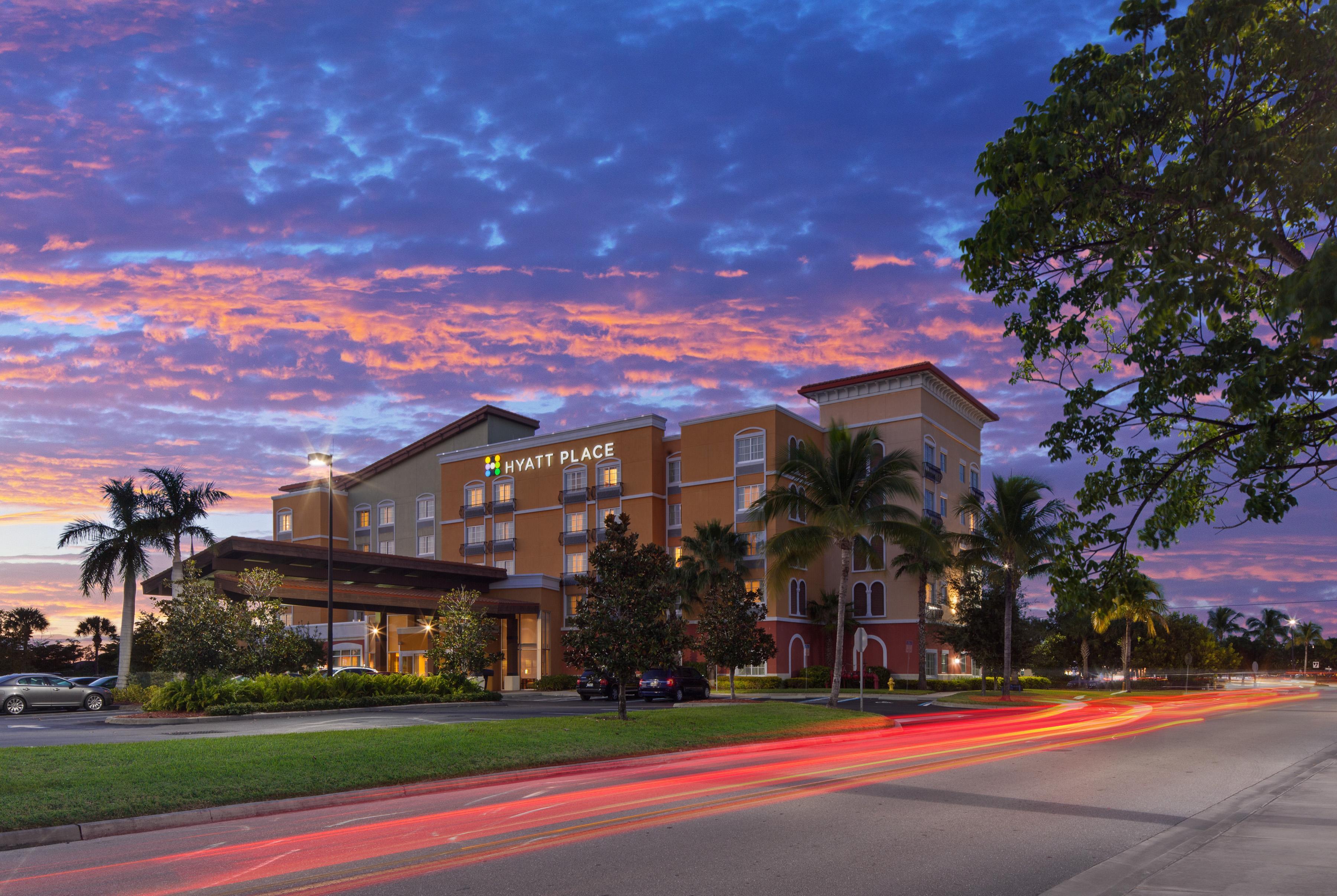 Exterior | Hyatt Place Fort Myers Estero