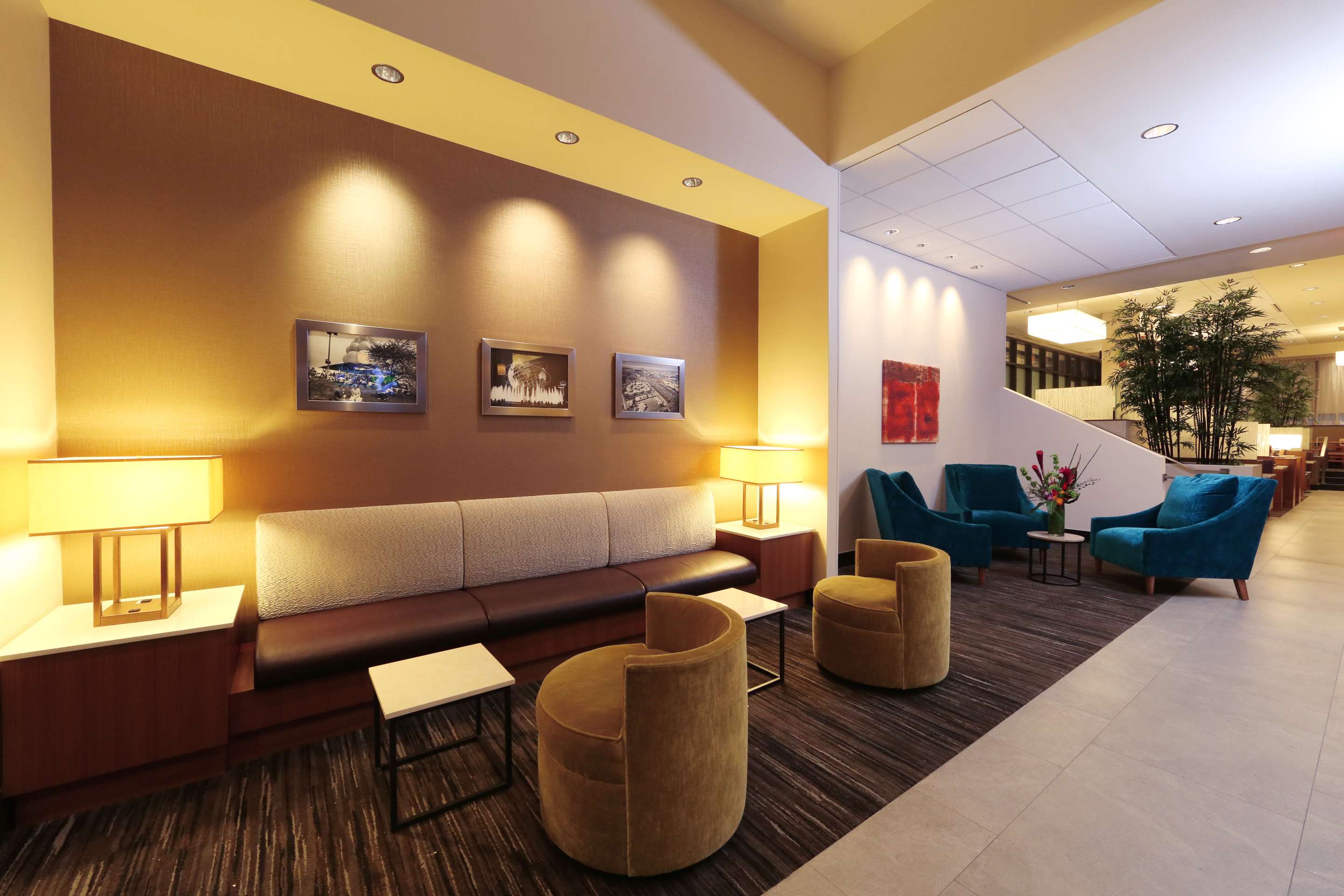 Lobby | Hyatt Place Flushing/LaGuardia Airport