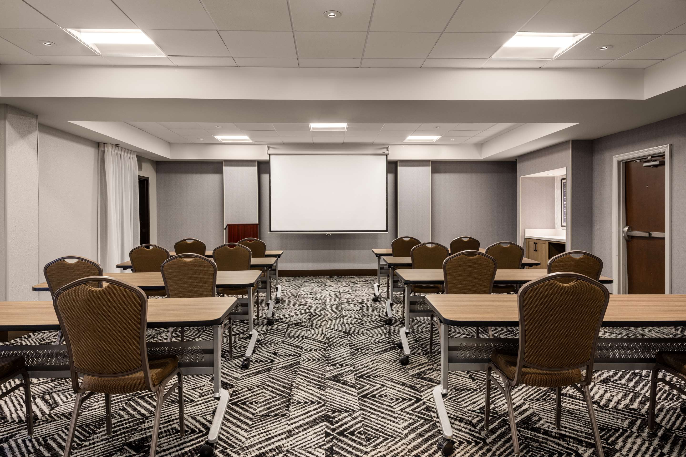 Meeting Room | Hyatt Place Mt Laurel
