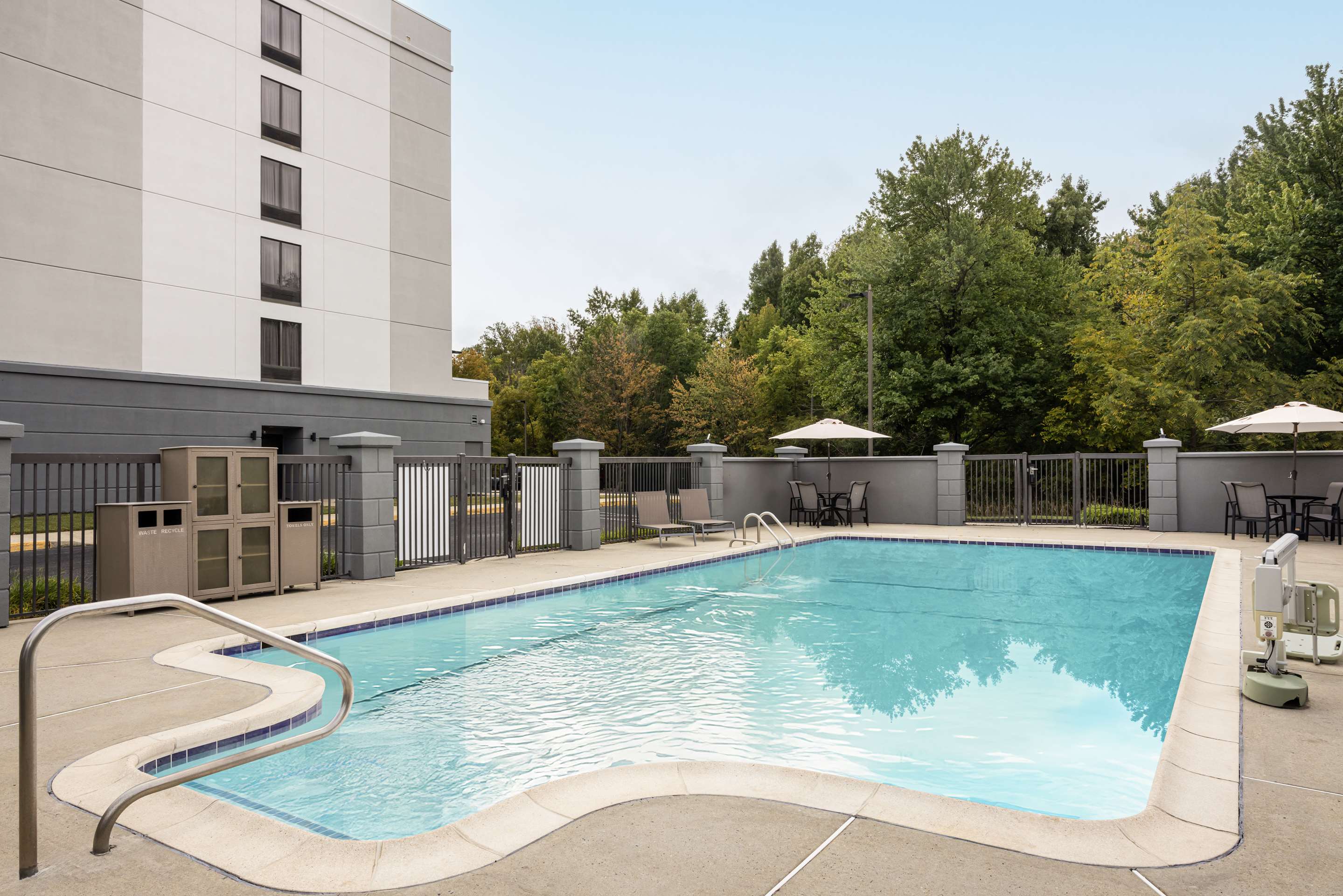 Pool | Hyatt Place Mt Laurel