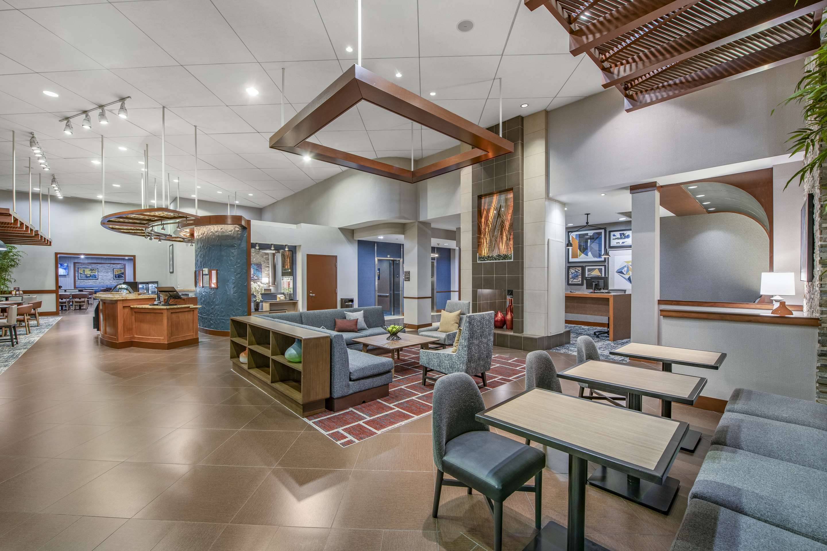 Lobby | Hyatt Place Riverside Downtown