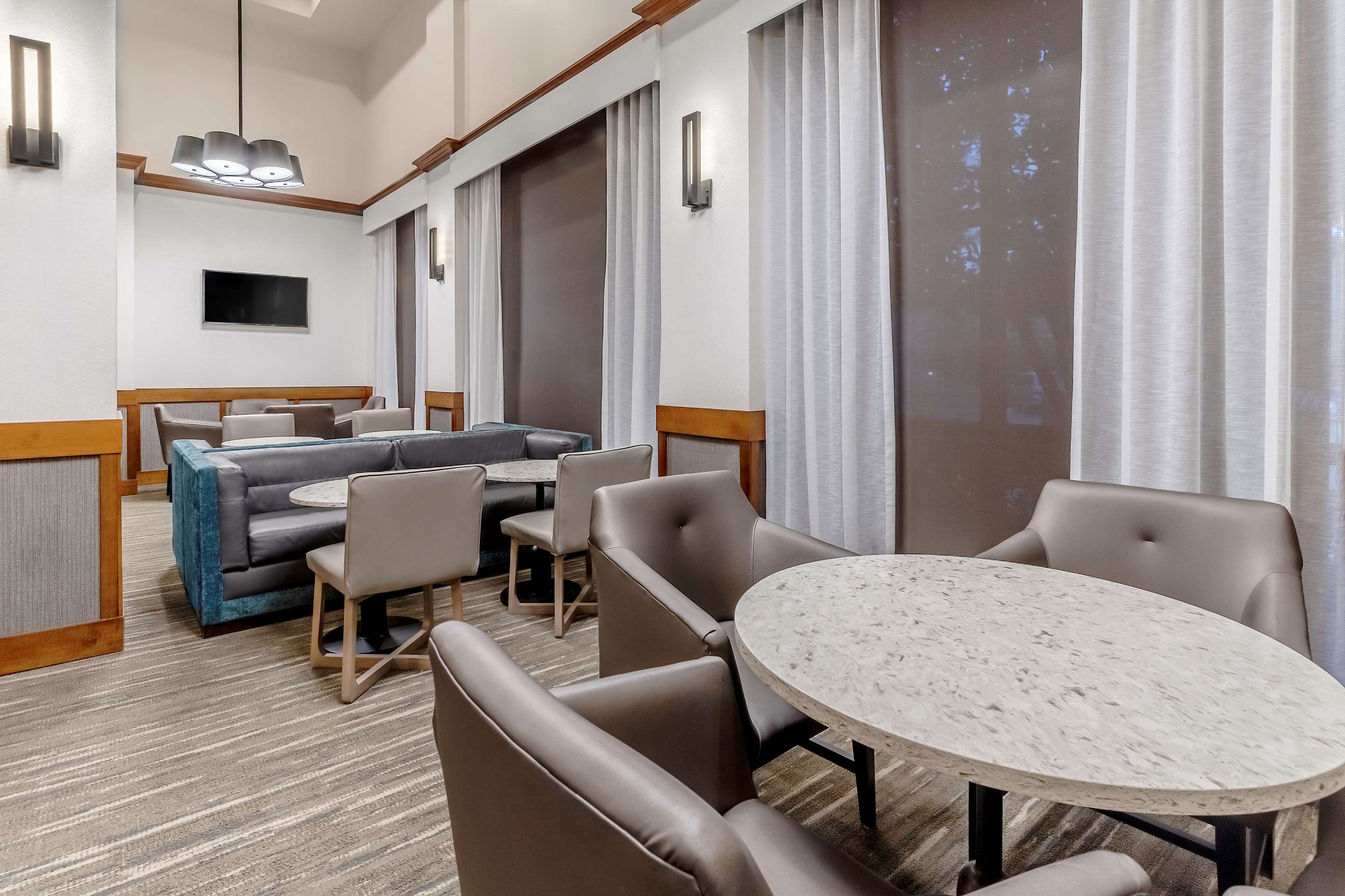 Breakfast Area | Hyatt Place Richmond/Arboretum