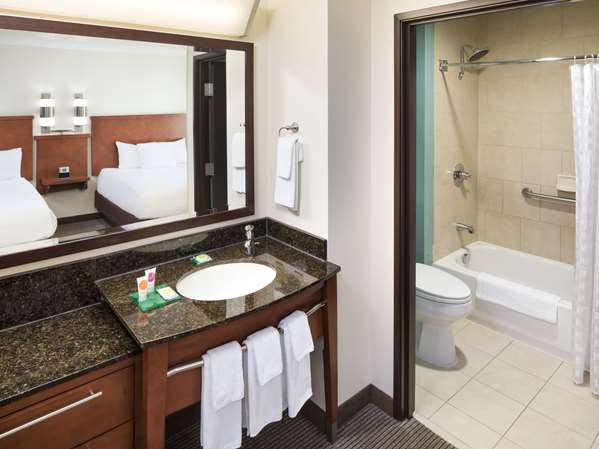  - Hyatt Place Hotel Mishawaka