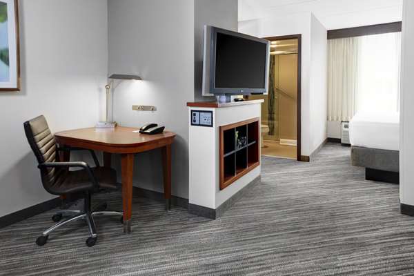  - Hyatt Place Hotel Louisville - I-64, Exit 15