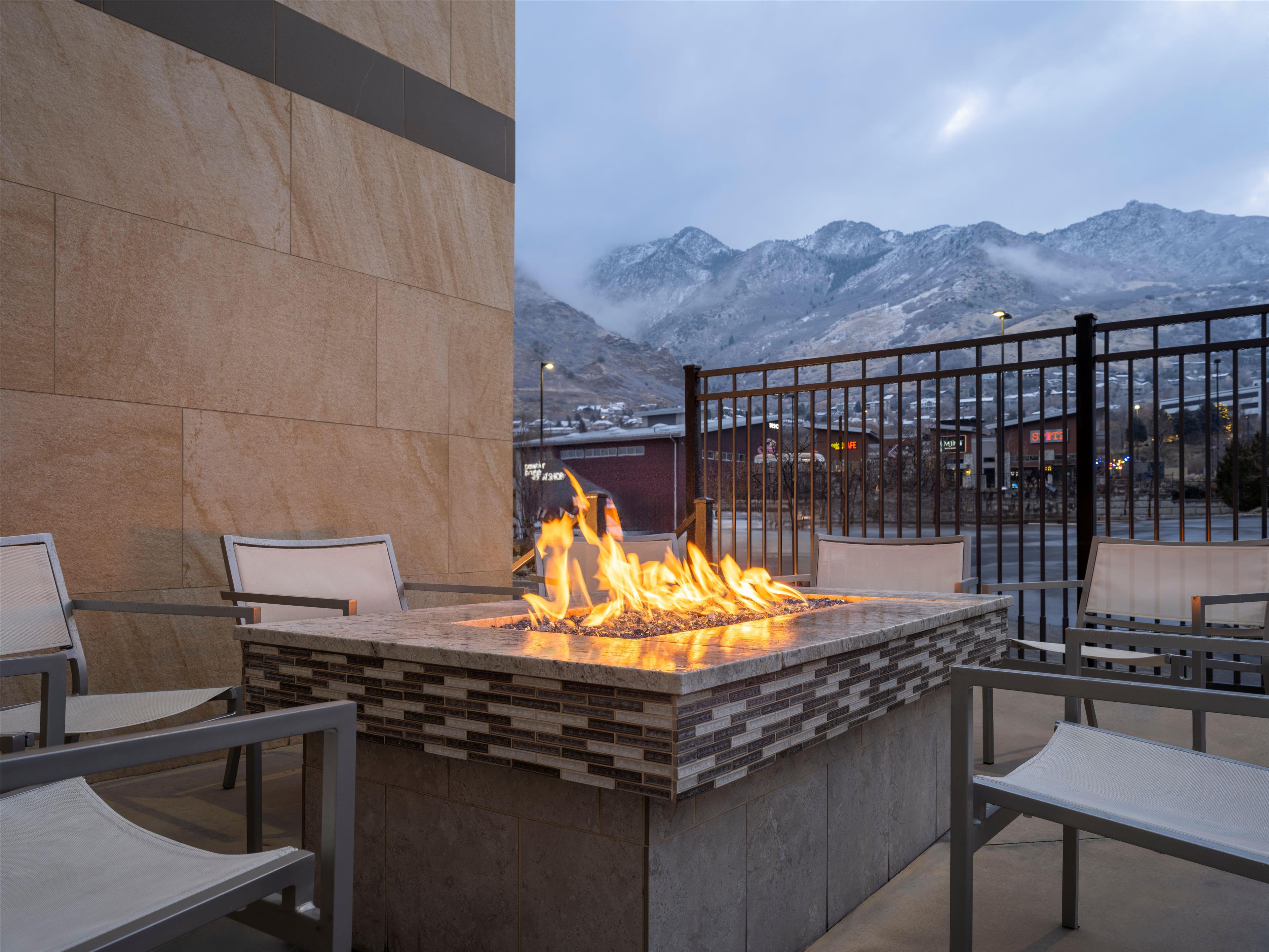 Patio Terrace | Hyatt Place Salt Lake City/Cottonwood