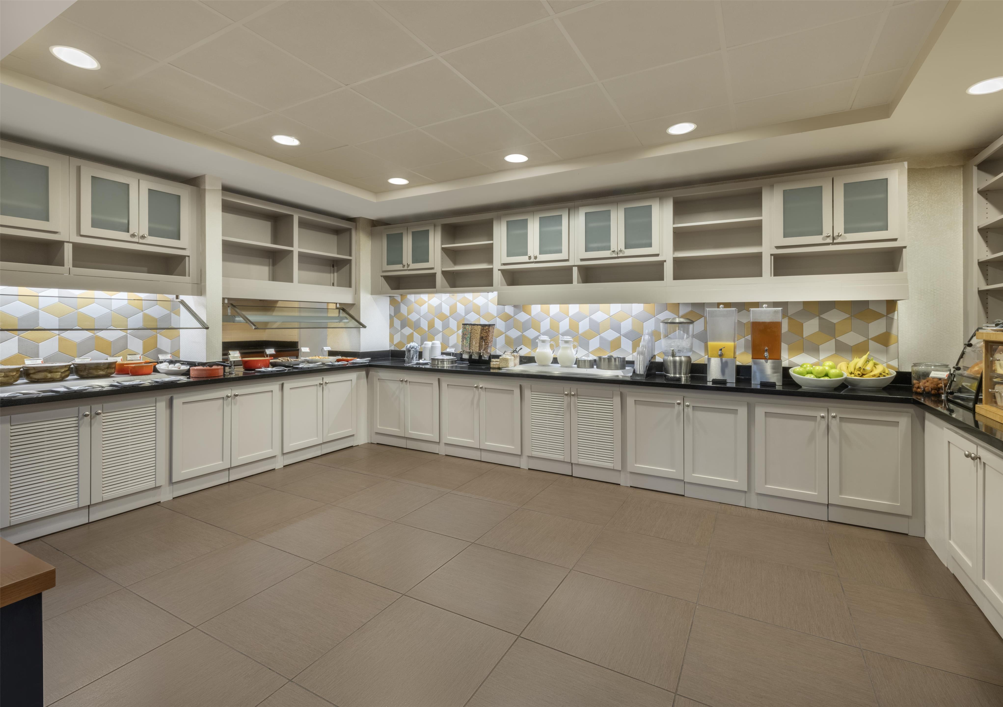 Breakfast Area | Hyatt Place Lakeland Center