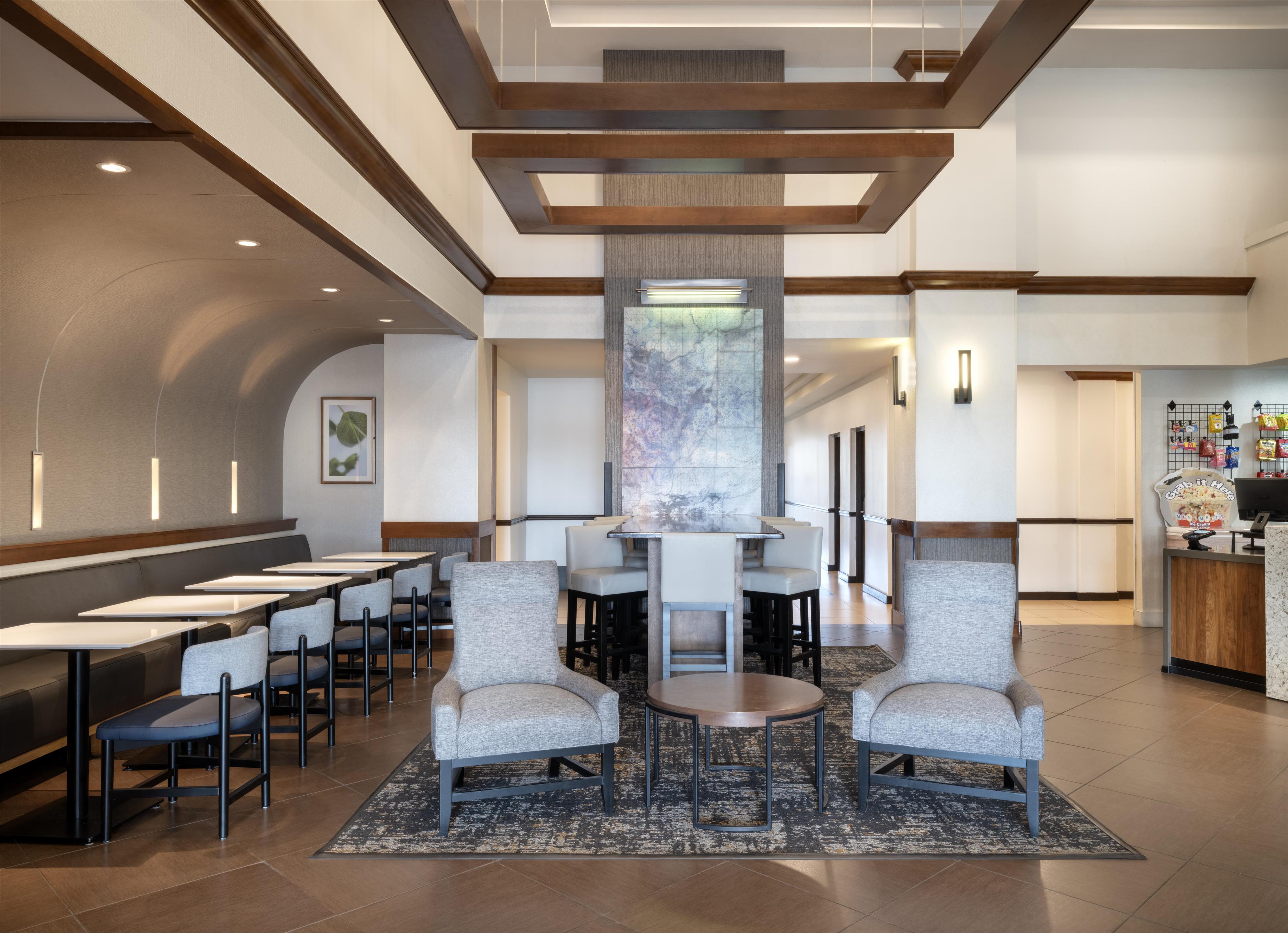 Lobby | Hyatt Place Lakeland Center