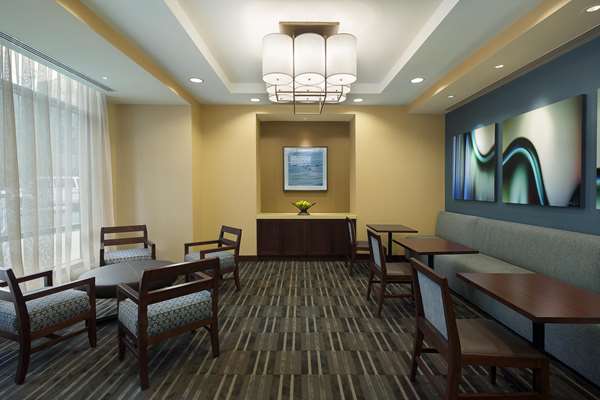 Bar - Hyatt Place Hotel Northeast Washington DC