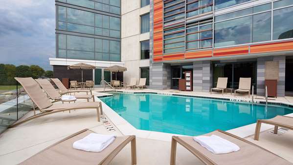 Pool - Hyatt Place Hotel Northeast Washington DC