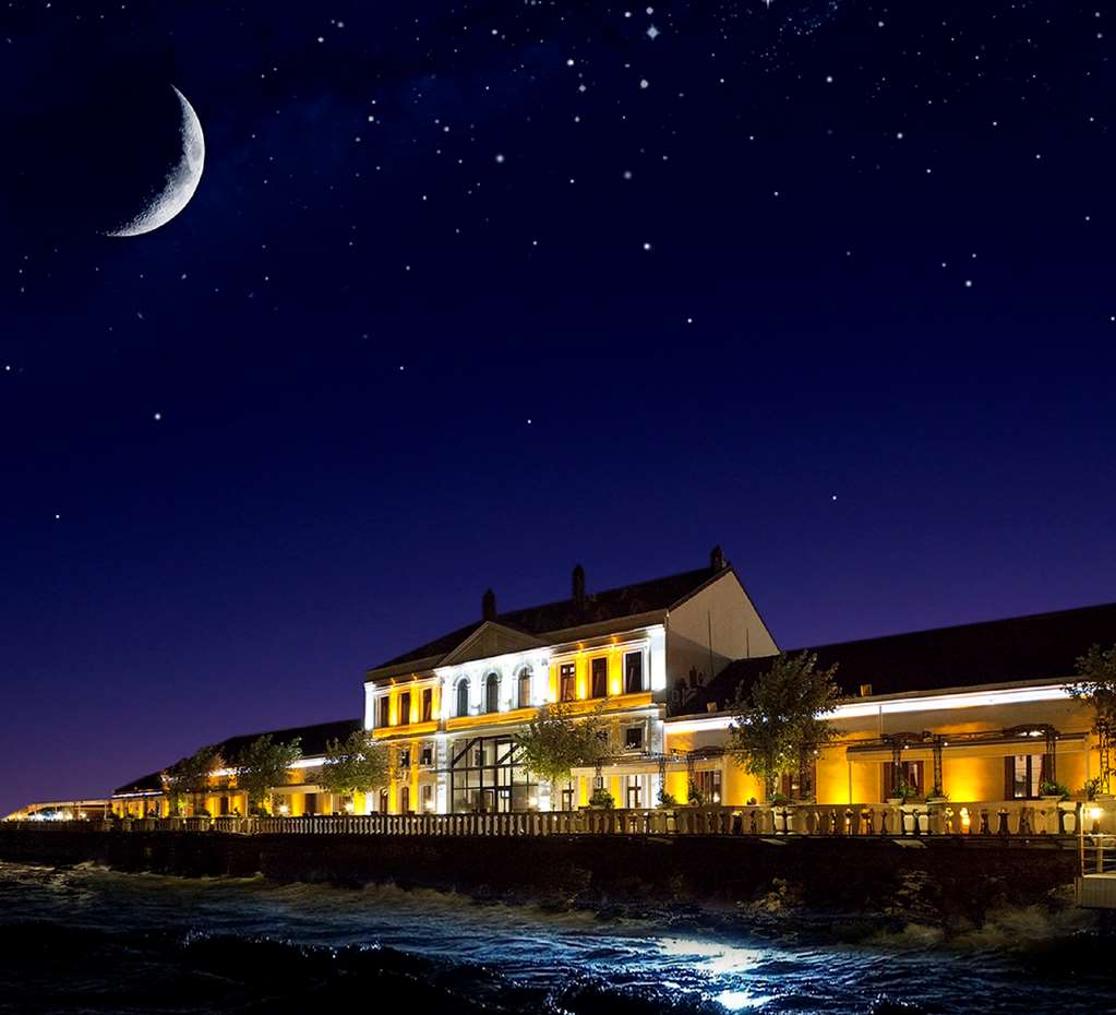 Montania Special Class Hotel