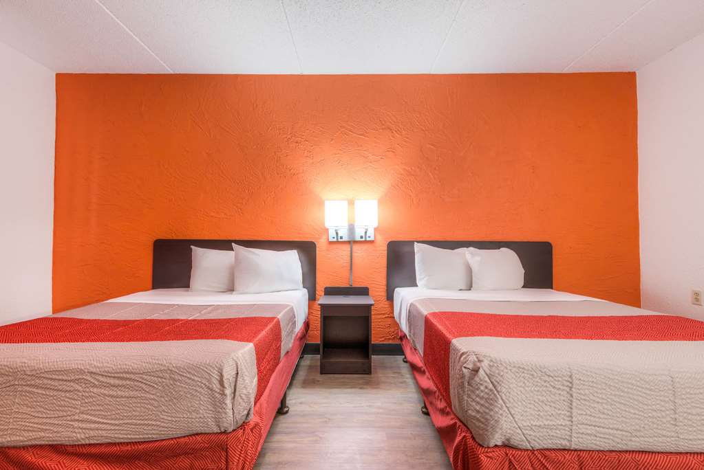 MOTEL 6 BRIDGEVIEW-guestroom-Guest Room,On-Site.jpg
