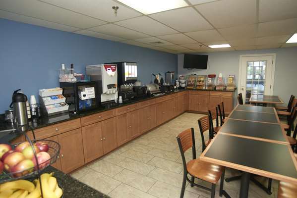 Restaurant - Sandwich Lodge Resort