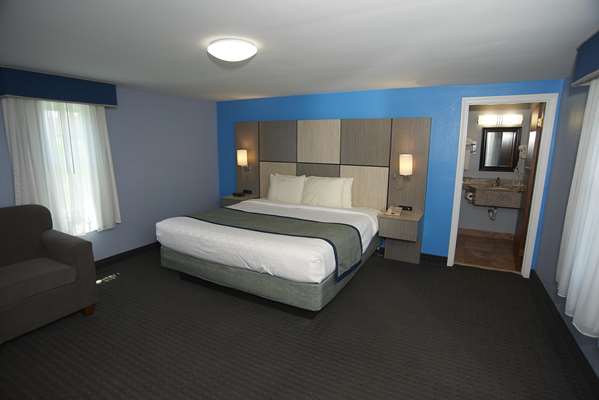  - Sandwich Lodge Resort