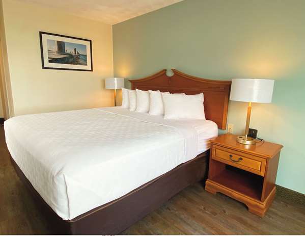  - Atlantic Beach Hotel & Suites Middletown