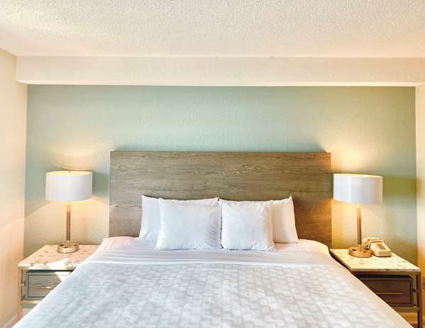  - Atlantic Beach Hotel & Suites Middletown