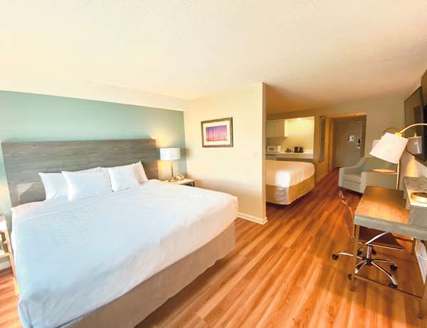  - Atlantic Beach Hotel & Suites Middletown