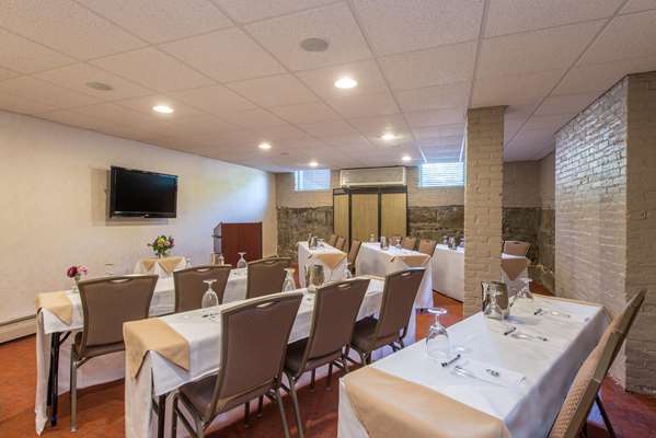 Conference Area - Centennial Inn Concord