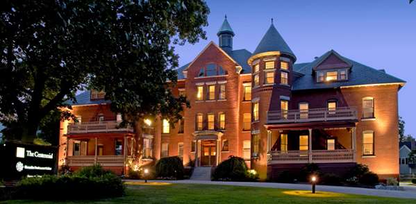 Exterior view - Centennial Inn Concord