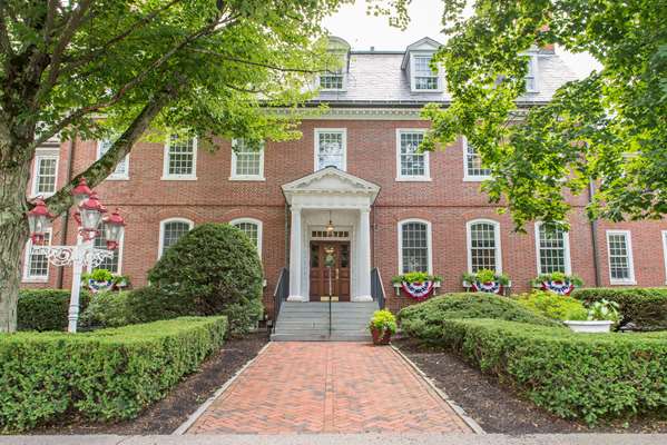 Exterior view - Exeter Inn