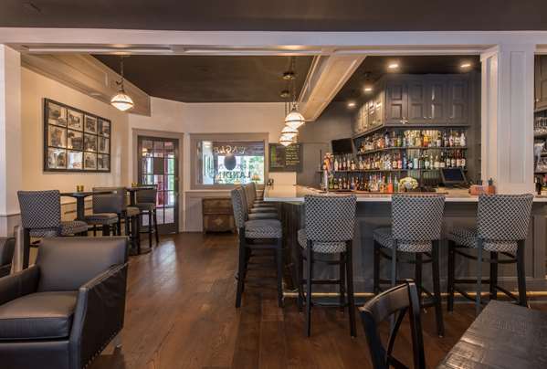 Bar - Eagle Mountain House Hotel Jackson