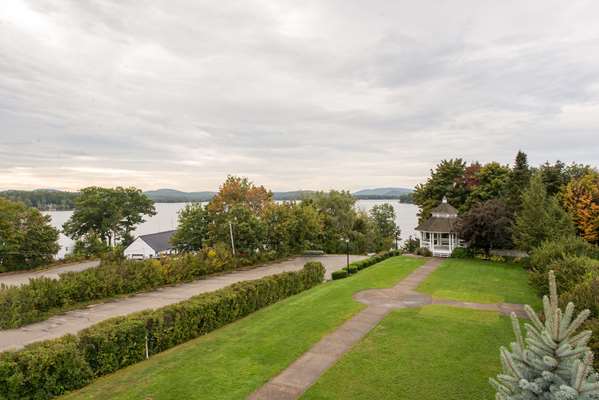 Suite - Wolfeboro Inn